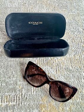 COACH Women's Tortoiseshell Sunglasses - HC 8246